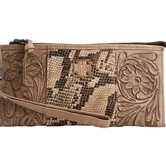 Other - STS snake skin clutch